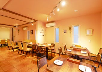 お肉料理やパスタも豊富な、吉祥寺東急裏グルメエリアにある数少ないオイスター＆イタリアンスパニッシュバルです。