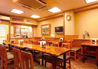 日本橋にある老舗蕎麦店「利久庵（りきゅうあん）」。昭和二十七年創業より変わらぬ味と技を、皆様にお届けしております。