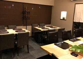 神田川沿いに佇む、隠れ家的日本料理店。「本格和食をリーズナブルに」をコンセプトに四季の食材とお酒をご案内しております。