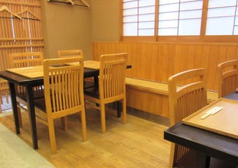 日本料理「むとう」は料理長が四季の旬菜を吟味し、丁寧に仕上げた会席料理を中心とした粋な和食を楽しめるお店です。
