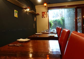 古都鎌倉でワインと季節料理をカジュアルに楽しめるビストロ料理店。