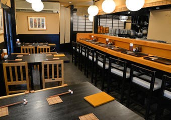 さんだは、六本木駅より徒歩3分にある和牛料理店です。新しいジャンルとして、和牛料理を設定したことにより、その存在感を放っています。