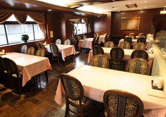 日常のお食事でのご利用から接待、宴会、パーティーなど団体でのご利用まで幅広いシーンに対応できる中華料理店です。
