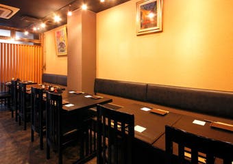 新鮮な魚介を使用した寿司と海鮮料理・厳選日本酒・焼酎が自慢のお店です。