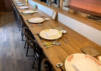 厳選魚介とこだわりの鎌倉野菜で織り成すイタリア料理をアットホームな空間でお楽しみください。和食器とお箸で頂く独自のスタイルも魅力です。