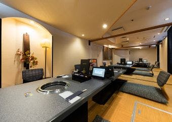 やきにく亭 六歌仙