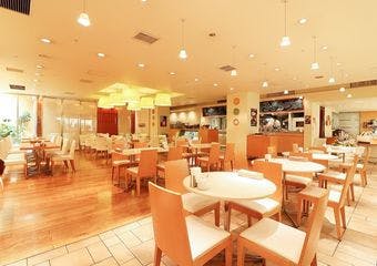 シェフこだわりの食材を使った本格イタリアンをお愉しみいただけます。神戸・三宮の神戸阪急店6Fでお待ちしております。
