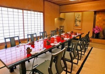 活魚 八雲亭（かつぎょ やくもてい）