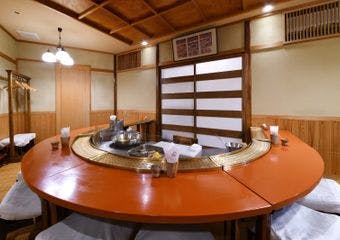 創業は昭和23年。親子代々引き継がれている、江戸前天ぷらの技術と味をご堪能いただけます。