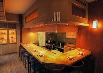 「日本の食材と日本のお酒」がコンセプト。日本の旬の美味しさをしみじみご堪能ください。