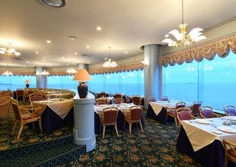 レストランボヌール／ホテルニューアカオ