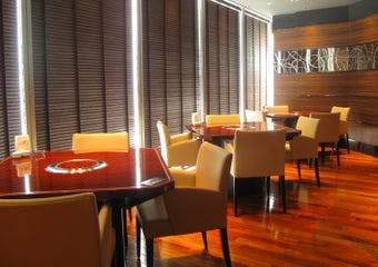 大切な方のおもてなしに、ご友人との食事会に、ご家族とのご歓談に、五感が満たされ心寛ぐひとときを、どうぞごゆっくりお楽しみください。