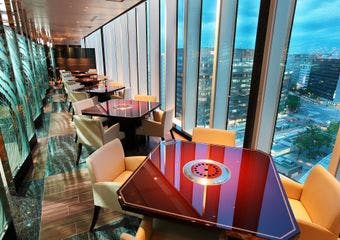 大切な方のおもてなしに、ご友人との食事会に、ご家族とのご歓談に、五感が満たされ心寛ぐひとときを、どうぞごゆっくりお楽しみください。