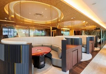 大切な方のおもてなしに、ご友人との食事会に、ご家族とのご歓談に、五感が満たされ心寛ぐひとときを、どうぞごゆっくりお楽しみください。