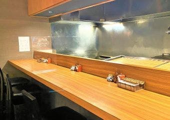 魚料理を中心とした優しい和食を楽しめるお店。ぴったりのキレのよい日本酒と合わせてお愉しみください。
