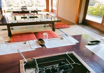 伊賀で宴会や接待に最適、すき焼き・あみ焼き・会席料理など伊賀肉料理が楽しめる名阪茶屋。お米と伊賀肉は和食でも洋食でもおいしくいただけます。