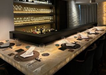 西麻布の隠れ家で味わう至福の赤身ステーキと季節の贅沢コース