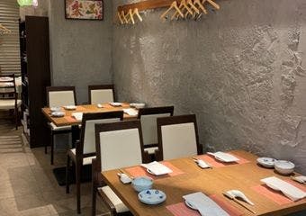 四川飯店出身のシェフが作る本格麻婆豆腐や四川料理をリーズナブルにご提供いたします。