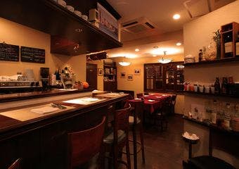 四国の食材や季節の素材を活かした伝統的なイタリアンを大人な空間で。