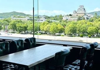 【姫路駅7分】美しい城を眺めながら、姫路ならではの日本料理と日本酒に舌鼓いただけます。