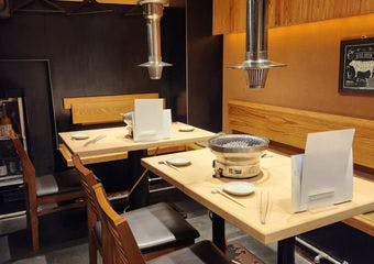 西中洲游來の姉妹店「七輪焼肉 游來」黒毛和牛を産地より一頭買い。