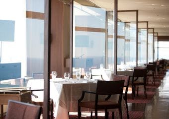 水平線に浮かぶリストランテ