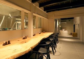 老舗卸問屋が運営する「うなぎ四代目菊川」