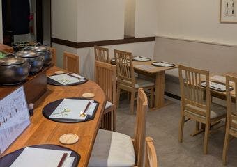 三崎の鮮魚、鎌倉野菜、葉山で育った雌牛、神奈川の日本酒など、こだわり抜いた食材をご堪能ください。