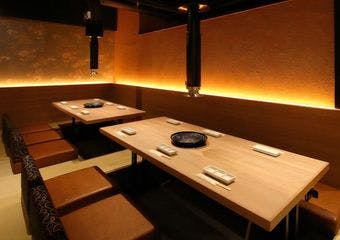 厳選な目利きで選ぶA4、A5等級の神戸牛、但馬牛などの上質なお肉を、会席コースなど様々な楽しみ方で提供させて頂きます。