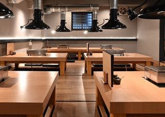 目でも舌でも堪能、五感で味わえる焼肉店