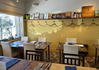 自家栽培野菜と地元食材を使用したイタリアンをお楽しみください。