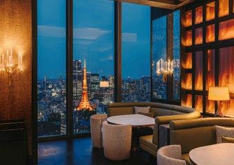 伝統と革新が交差するスペシャリティバー＆レストラン