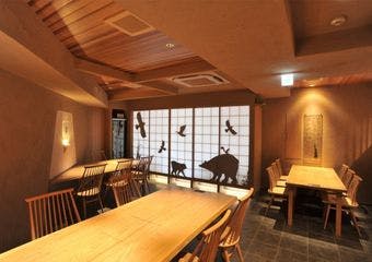 昼は蕎麦と発酵料理、夜は合鴨と発酵料理のお店です。
