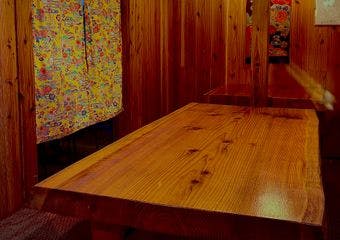 朝と夜で異なる顔を持つ、沖縄の隠れ家