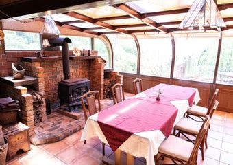 季節ごとに景色を変えるダイナミックな自然から日本の四季情景を感じていただけます。