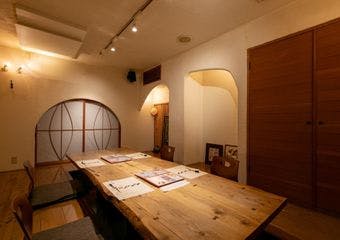 当店では、上質な料理・心のこもった接客・落ち着きある空間を揃えて、皆様のお越しをお待ちしております。