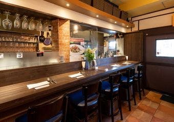 ゆっくりと食事とお酒を楽しんで頂けたら