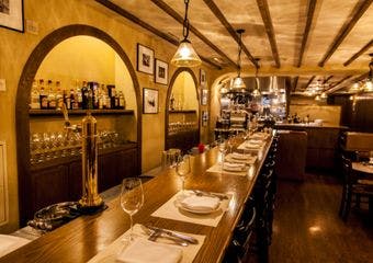 新宿三丁目の隠れ家で、イタリアの伝統と旬の味を楽しむ贅沢なひととき