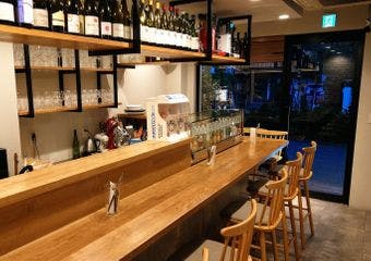 二子玉川の隠れ家フレンチ。旬食材と自然派ワインを堪能。
