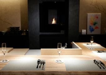 【会員制に向け再オープン】祇園の静謐な空間で、鮨と炭火焼きステーキや、スペイン料理の融合を。
ご紹介・ご縁を大切にする小さなレストラン。
