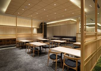 JR大阪駅直結のグラングリーン大阪南館にあるウェルビーイングをテーマにした健康増進施設。発酵食や鮨カウンターでの鮨などをお愉しみください。