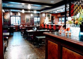 三ノ宮駅からすぐの神戸の名店カルメンで、70年受け継がれるスペイン料理の奥深さを味わう