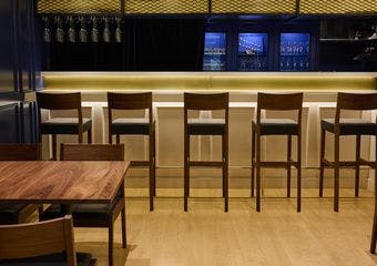 国産キャビア専門 蝶鮫屋 東京店