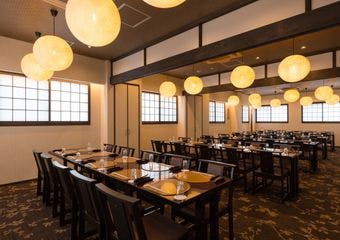 堺屈指の美食空間で、日本料理一筋に研鑽を重ねた料理人が紡ぐ正統派日本料理