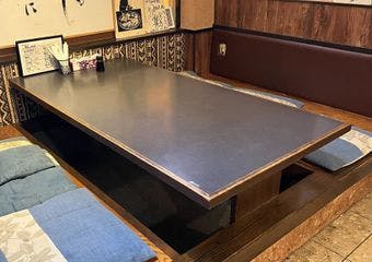 伝統の味と新鮮さが共演する、創業140年以上の老舗魚料理居酒屋