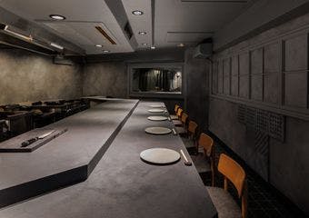 1日4組限定。感情に触れる静かな火鍋体験。心を癒す薬膳と静かな時間をお届けします。
