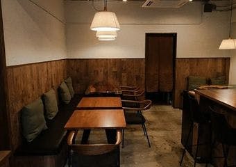 旬のジビエと自然派ワインで彩る、心を満たす贅沢なひとときを