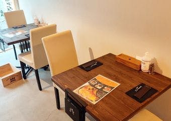 牛ホホ専門店cheek