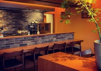 愛媛県今治の魅力をまるごと味わえる本格イタリアン。地元でとれた新鮮な食材をたっぷり使ったお料理は、どれも今治ならではの美味しさ。