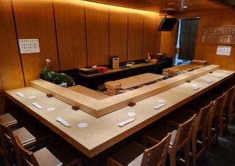 吟味した素材と磨き抜かれた技術でおもてなし